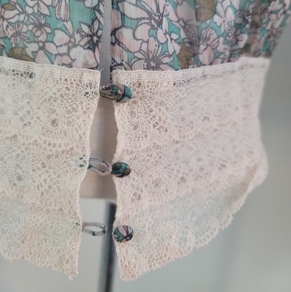 WISH ROMANTIC LACE SHEER SILKY FEEL VINTAGE INSPIRED FLORAL WOMEN'S SIZE XS - Picture 8 of 16